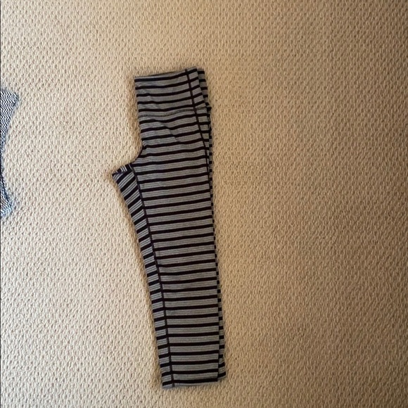 Athleta Pants - Athleta leggings